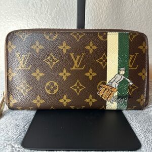 Louis Vuitton Monogram Groom Zippy Wallet Organizer